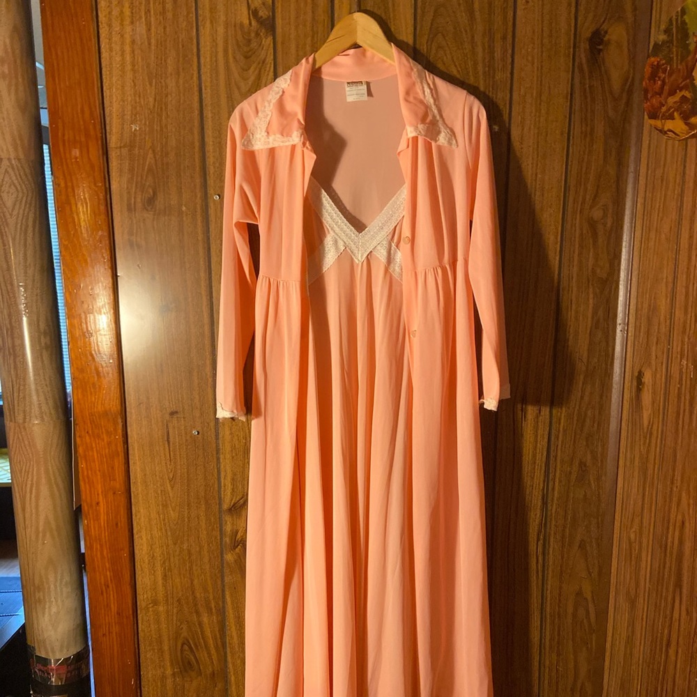 1970’s Montgomery ward night gown set
